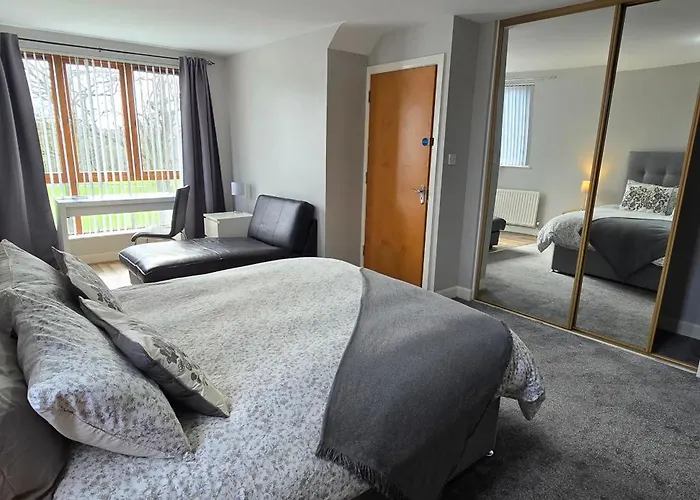 Alexandra Park Town House 223